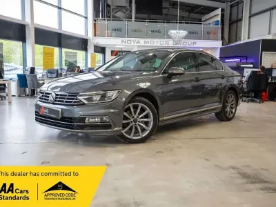 Begagnad VW Passat R-line 150 HK (110 kW) 2017 Grå Sedan