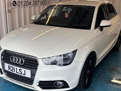 Used Audi A1 Sportback Sport 105 HP (77 kW) 2014 White Hatchback