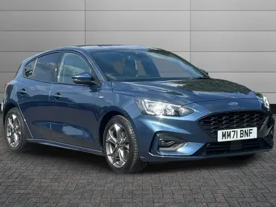 Used Ford Focus ST-Line 123 HP (90 kW) 2021 Chrome blue Hatchback
