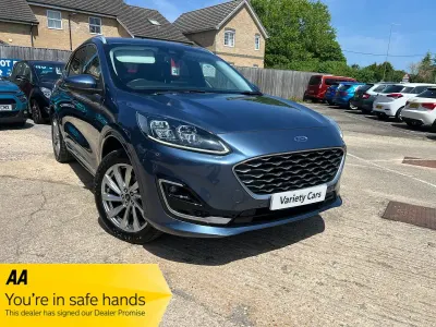 Usado Ford Kuga Vignale 225 HP (165 kW) 2022 Azul SUV