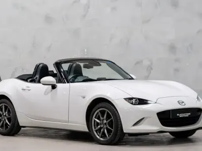 Używany Mazda MX5 Exclusive-Line 132 KM (97 kW) 2023 Biały Kabriolet