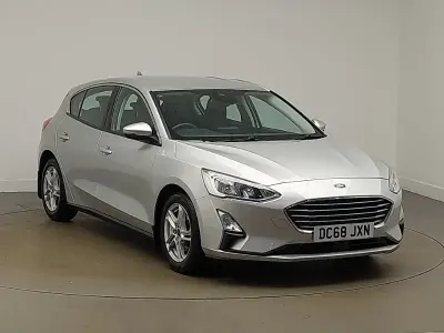 Used Ford Focus Zetec 100 HP (73 kW) 2018 Silver Hatchback