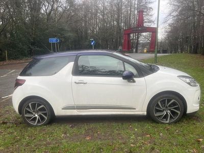 Używany Citroën DS3 2015 Biały Hatchback