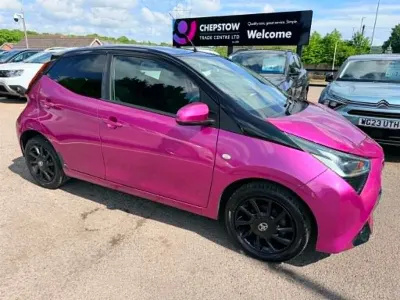 Used Toyota Aygo X-cite 72 HP (52 kW) 2018 Mauve/purple Hatchback