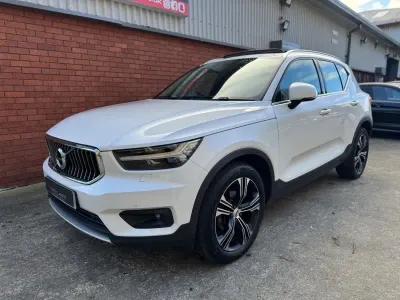 Begagnad Volvo XC40 Inscription 150 HK (110 kW) 2019 Vit SUV