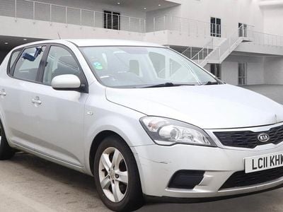 Used Kia Ceed 2011 Silver Hatchback