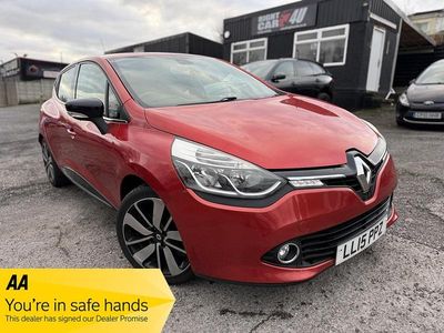 Used Renault Clio IV Dynamique 90 HP (66 kW) 2015 Red Hatchback