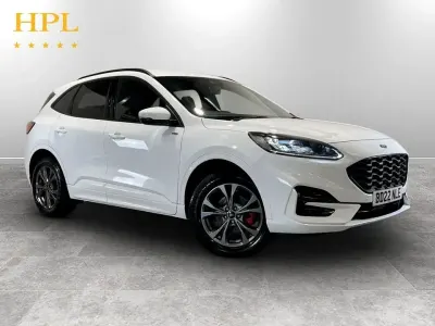 Usado Ford Kuga ST-Line 225 CV (165 kW) 2022 Blanco SUV
