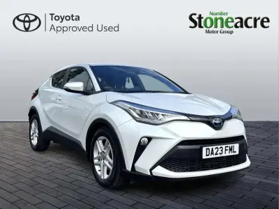 Used Toyota C-HR 120 HP (88 kW) 2023 White SUV