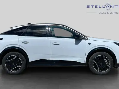 Second-hand Peugeot e-3008 GT 152 kW (207 CP) 2025 Alb SUV