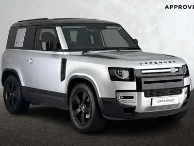 Used Land Rover Defender First Edition 250 HP (183 kW) 2021 Hakuba silver SUV