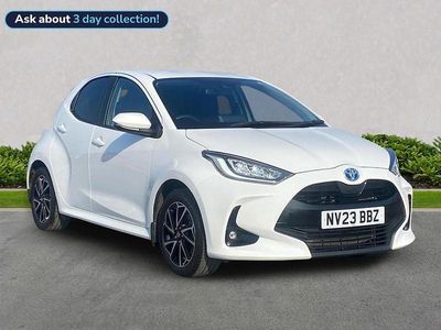 Used Toyota Yaris Hybrid Design 2023 White Hatchback
