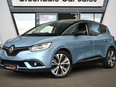 Usado Renault Scénic IV Signature 140 HP (102 kW) 2019 Azul Monovolume