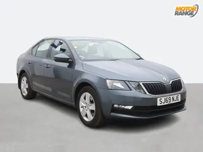Usado Skoda Octavia SE Drive 115 CV (84 kW) 2019 Gris Utilitario