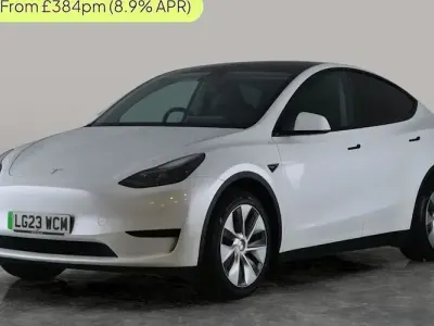 Begagnad Tesla Model Y RWD 254 kW (346 HK) 2023 Vit SUV