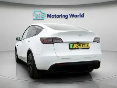 Used Tesla Model Y RWD 378 kW (514 HP) 2024 White SUV