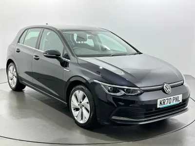 Second-hand VW Golf VII Style 150 CP (110 kW) 2020 Negru Hatchback