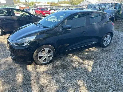 Używany Renault Clio IV Dynamique 90 KM (66 kW) 2015 Czarny Hatchback