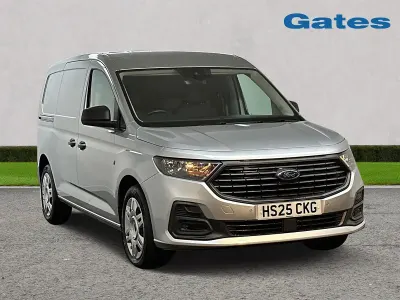Usado Ford Transit Connect Trend 122 HP (89 kW) 2025 Prateado Monovolume