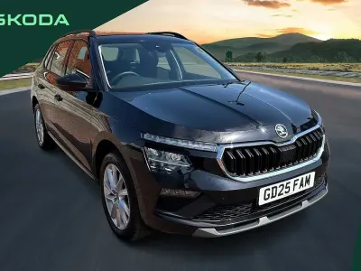 Usado Skoda Kamiq SE 115 HP (84 kW) 2025 Preto SUV