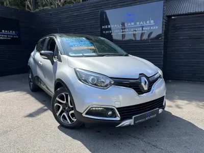 Used Renault Captur Signature 90 HP (66 kW) 2015 Silver SUV