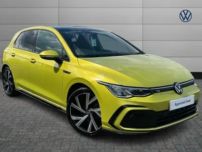 Used VW Golf VIII R-line 150 HP (110 kW) 2023 Yellow Hatchback
