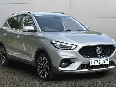 Usado MG ZS Exclusive 106 HP (77 kW) 2023 Prateado SUV
