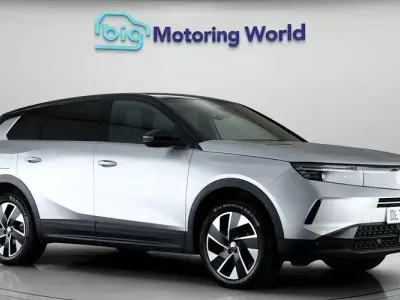 Used Vauxhall Grandland X Ultimate 136 HP (100 kW) 2025 Silver SUV