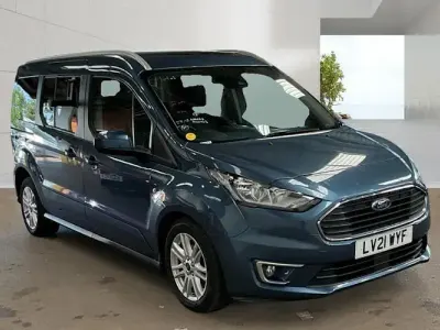 Used Ford Grand Tourneo Connect Titanium 120 HP (88 kW) 2021 Blue MPV