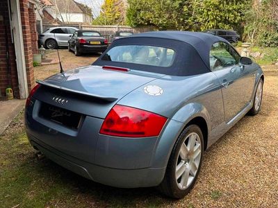 Usado Audi TT Roadster Performance 150 HP (110 kW) 2004 Azul Cabrios