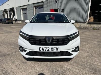 Begagnad Dacia Sandero Comfort 89 HK (65 kW) 2022 Vit