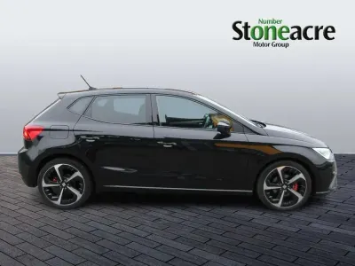 Usata Seat Ibiza FR Sport 108 CV (79 kW) 2022 Nero Utilitaria