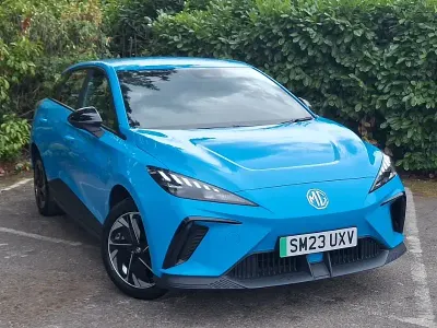 Used MG MG4 EV SE 125 kW (170 HP) 2023 Blue Hatchback