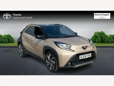 Used Toyota Aygo X 72 HP (52 kW) 2024 Beige SUV