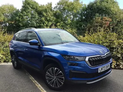 Used Skoda Kodiaq SE L Executive 110 HP (80 kW) 2023 Race blue metallic SUV