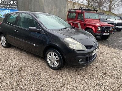 Used Renault Clio II Dynamique 98 HP (72 kW) 2006 Black Hatchback