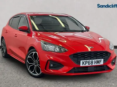 Used Ford Focus ST-Line X 125 HP (91 kW) 2020 Red Hatchback