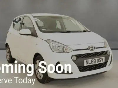Used Hyundai i10 SE 67 HP (49 kW) 2018 White Hatchback