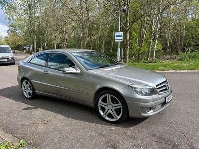 Begagnad Mercedes CLC200 2009 Silver Halvkombi