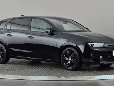 Used Vauxhall Astra GS Line 131 HP (96 kW) 2025 Hatchback