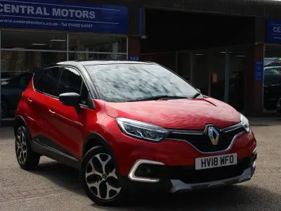 Usado Renault Captur Signature 90 HP (66 kW) 2017 Vermelho SUV
