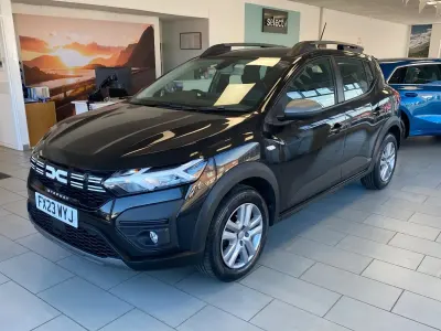 Używany Dacia Sandero Expression 2023 Czarny Hatchback