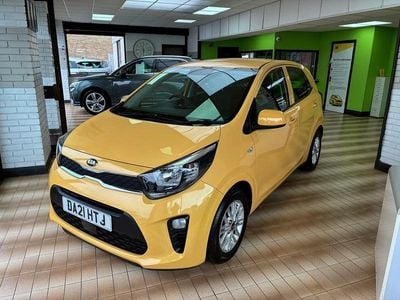 Used Kia Picanto 66 HP (48 kW) 2021 Yellow Hatchback