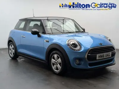Usado Mini Cooper Hatch 136 HP (100 kW) 2018 Azul Citadino