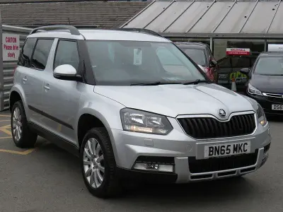 Używany Skoda Yeti SE 110 KM (80 kW) 2015 Srebrny SUV