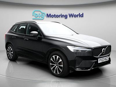 Usado Volvo XC60 Plus 197 HP (144 kW) 2022 Preto SUV