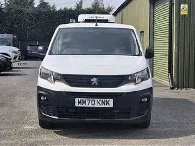 Used Peugeot Partner 131 HP (96 kW) 2020 White MPV
