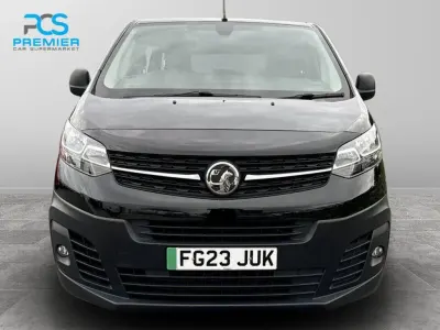 Used Vauxhall Vivaro 100 kW (136 HP) 2023 Black MPV