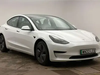 Used Tesla Model 3 Standard Range Plus 366 kW (498 HP) 2022 Sedan