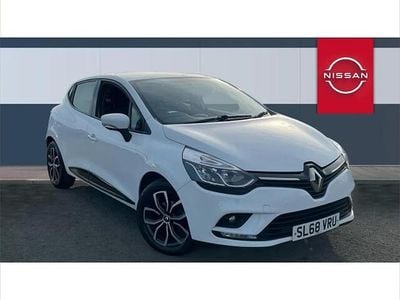 Used Renault Clio IV Play 75 HP (55 kW) 2018 White Hatchback